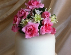 4t-pink-roses-lillies-top